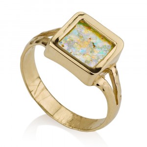 Ring with Roman Glass in 14k Yellow Gold Bijoux Juifs